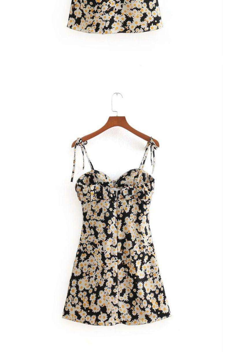 Daisy print skirt, Floral skirt outfit, Summer tube top - available at Sparq Mart